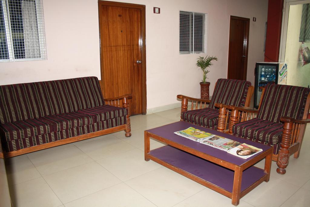Minerva Residency Hotel Bangalore Buitenkant foto